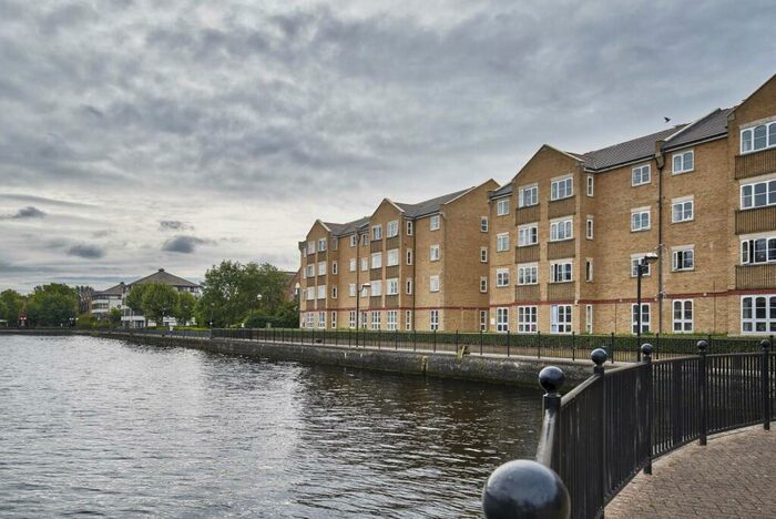 1 Bedroom Flat To Rent In Wheat Sheaf Close, Millwall, E14