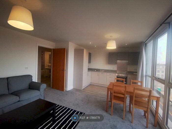 2 Bedroom Flat To Rent In Adelphi Wharf, Salford, M3
