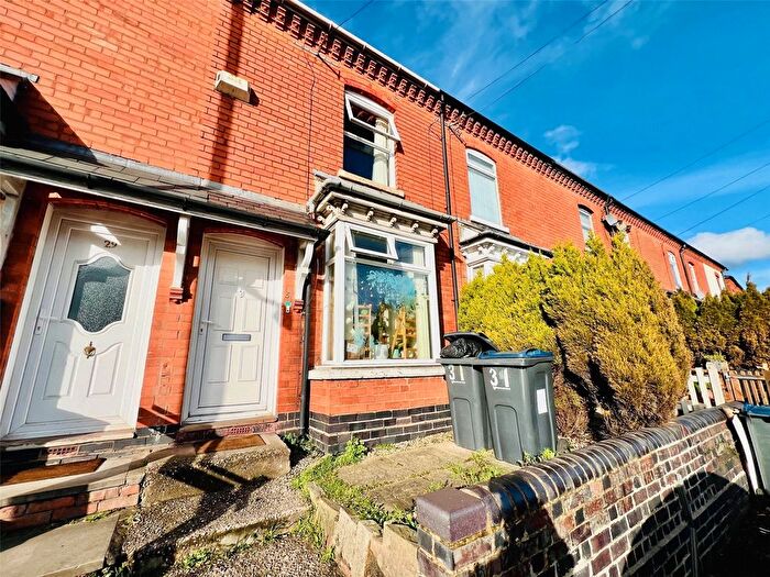 3 Bedroom Terraced House For Sale In Lincoln Road, Birmingham, West Midlands, B27