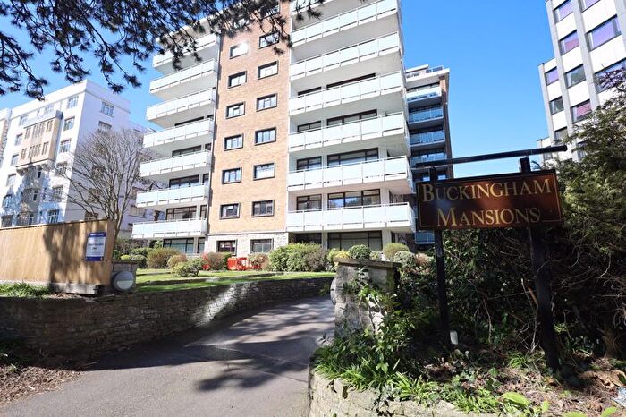 3 Bedroom Flat For Sale In Bath Road, Bournemouth, BH1