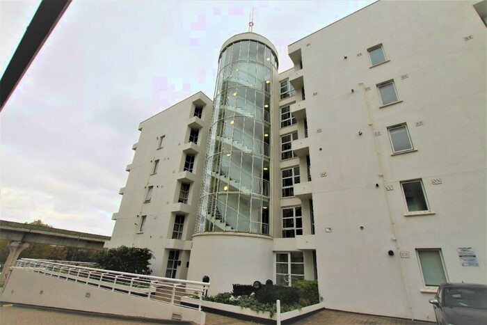 1 Bedroom Flat To Rent In Barrier Point Road, London, E16