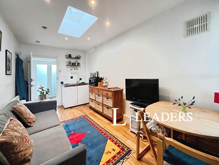 1 Bedroom Flat To Rent In Hove, Hove, BN3