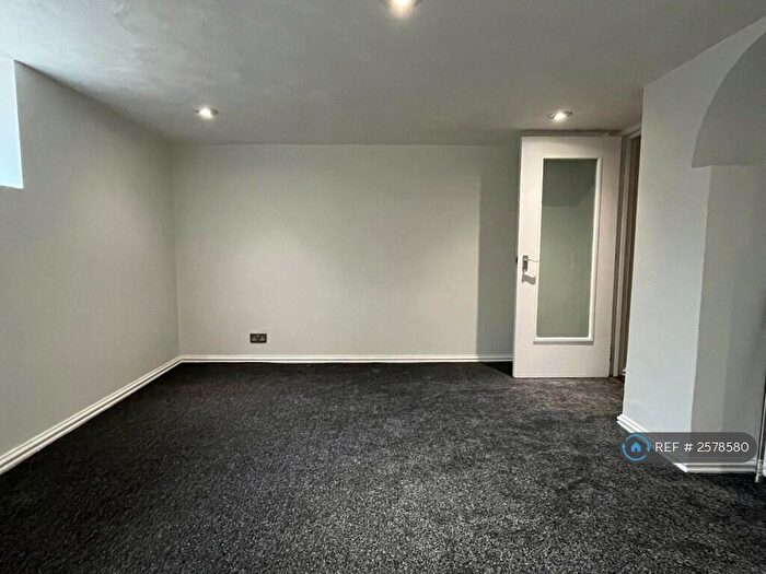 1 Bedroom Flat To Rent In Epsom Road, Guildford, GU1
