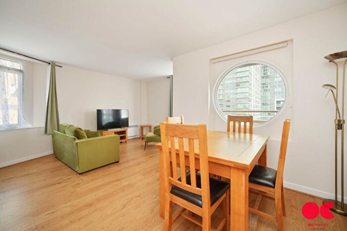 2 Bedroom Flat To Rent In Cuba Street, Canary Wharf, E14