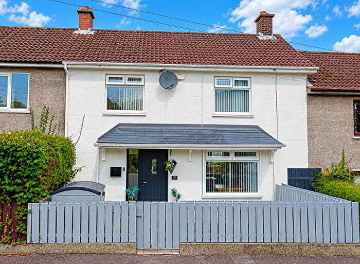 3 Bedroom Terrace House For Sale In Farmhurst Green, Belfast, BT5