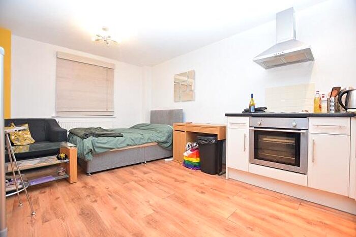 Studio To Rent In White Croft Works, Furnace Hill, Sheffield, S3