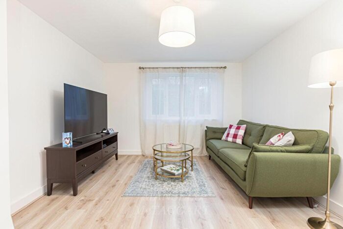 3 Bedroom Terraced House For Sale In St. Michaels Road, East Grinstead, RH19