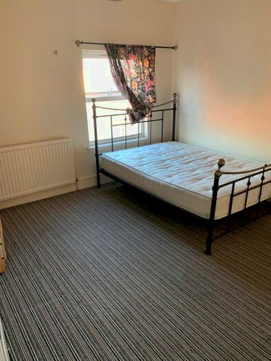 2 Bedroom Flat To Rent In Cardiff Road, Town Centre, Luton, Bedfordshire, LU1