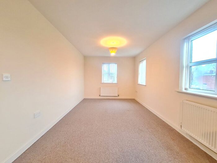2 Bedroom Flat To Rent In Samuel Court, Barnsley, S72