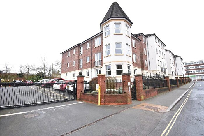 1 Bedroom Retirement Property For Sale In Windsor Way, Aldershot, Hampshire, GU11