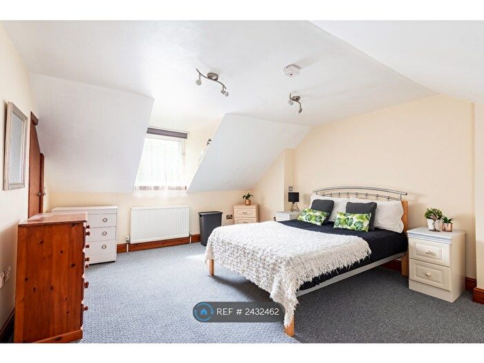 1 Bedroom Flat To Rent In Gillingham Road, Gillingham, ME7