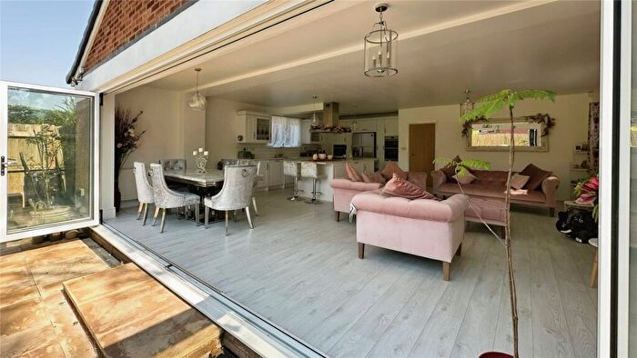 6 Bedroom Detached House For Sale In Westminster Drive, Kings Heath, Birmingham, B14