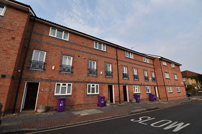 5 Bedroom Terraced House To Rent In Cahir Street, Canary Wharf, London, London, E14