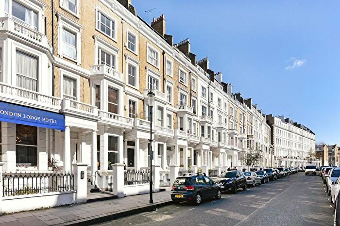 1 Bedroom Flat To Rent In Lexham Gardens, London, W8