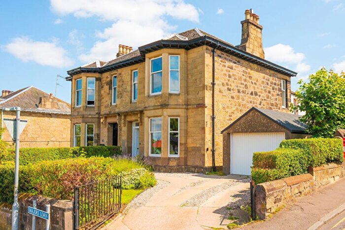 4 Bedroom Semi-Detached House For Sale In Majors Loan, Falkirk, FK1