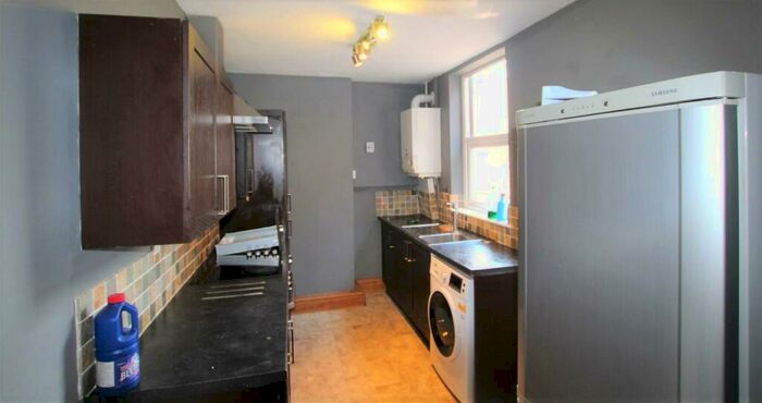 3 Bedroom Terraced House To Rent In Barclay Street, Leicester, LE3