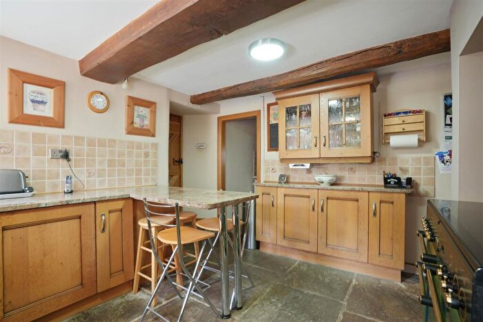 5 Bedroom Detached House For Sale In Townend Lane, Deepcar, Sheffield, S36
