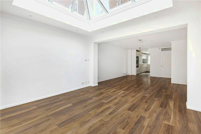 4 Bedroom End Of Terrace House To Rent In Gainsborough Road, Richmond, TW9