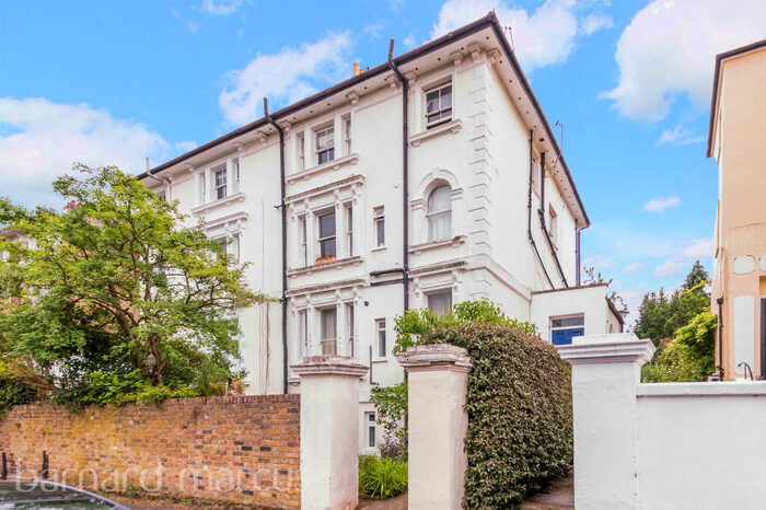 1 Bedroom Apartment To Rent In Uxbridge Road, Kingston Upon Thames, KT1