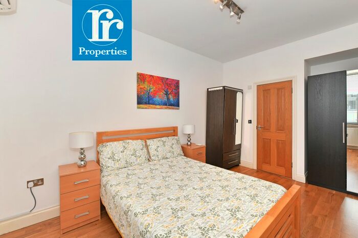 2 Bedroom Flat To Rent In Cromwell Road, London SW7