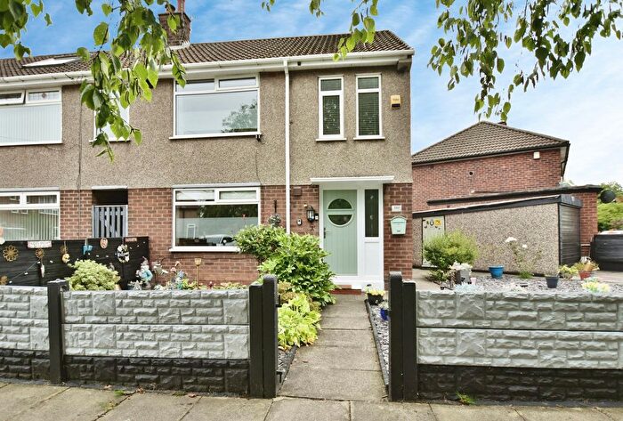 3 Bedroom End Of Terrace House For Sale In Turves Road, Cheadle Hulme, Cheshire, SK8