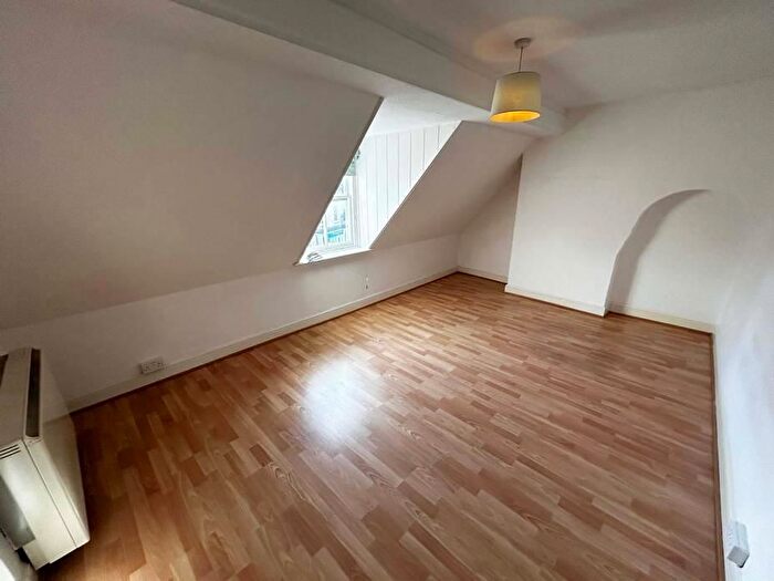 1 Bedroom Maisonette To Rent In High Street South, Olney, MK46