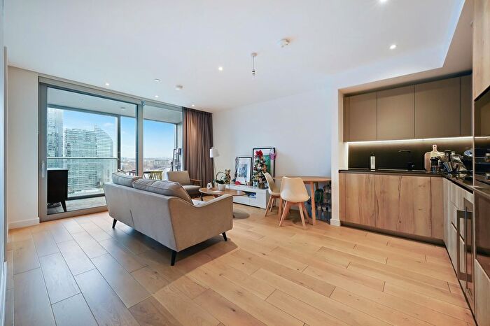 1 Bedroom Flat For Sale In Makers Building, Jasper Walk, London, N1