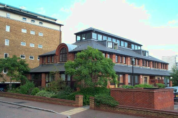 1 Bedroom Flat To Rent In Mast Court, Boat Lifter Way, Surrey Quays, SE16