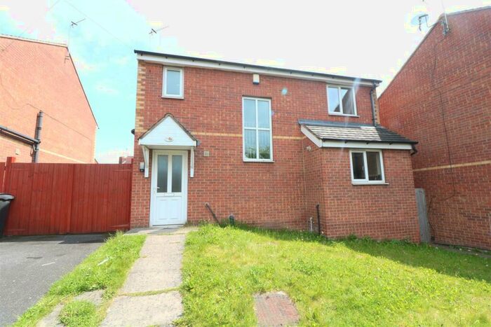 3 Bedroom Semi-Detached House To Rent In Mount Street, Masbrough, Rotherham, S61