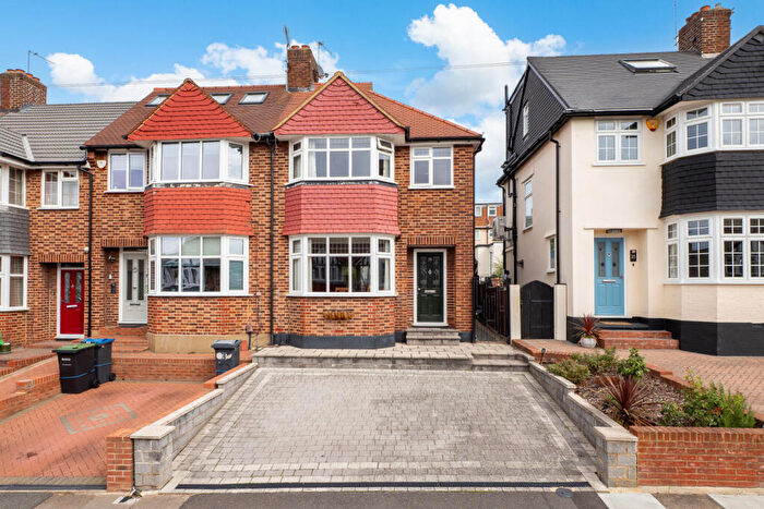 3 Bedroom End Of Terrace House For Sale In Dunster Avenue, Morden, SM4