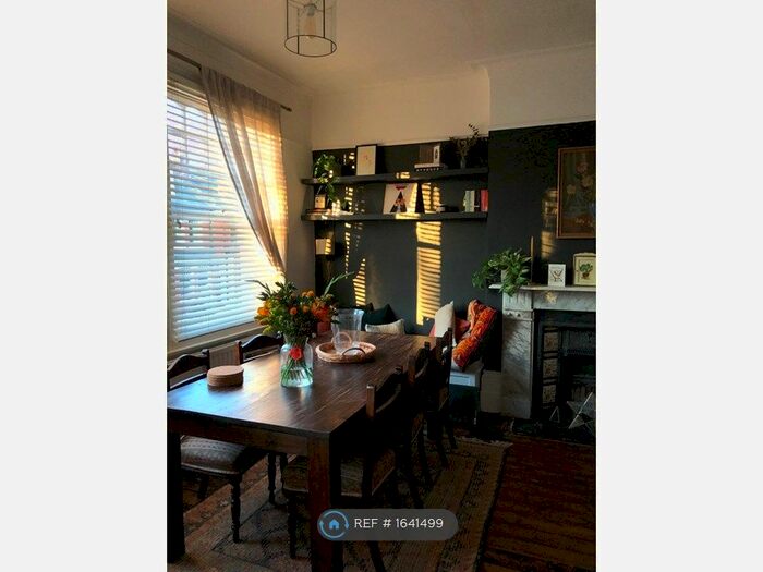 1 Bedroom Flat To Rent In Veronica Road, London, SW17