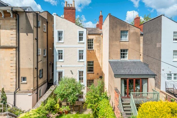 2 Bedroom Flat To Rent In Royal Parade, Bayshill Road, Lansdown, Cheltenham, GL50