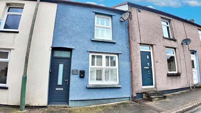 3 Bedroom Terraced House For Sale In Islwyn Street, Abercarn, NP11