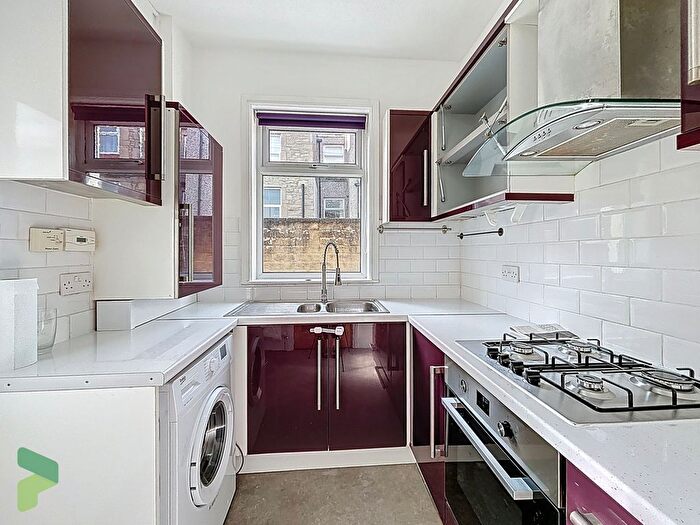 3 Bedroom Terraced House For Sale In Melrose Street, Darwen, BB3