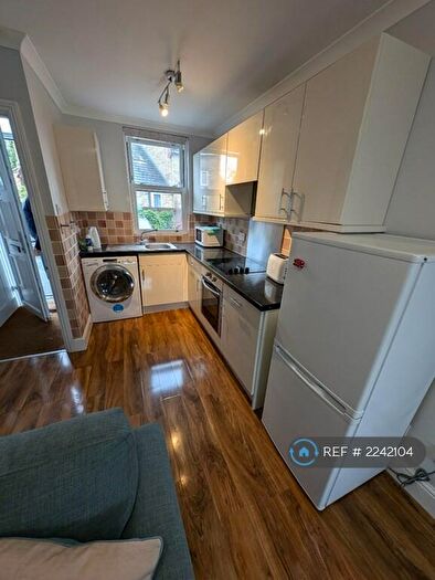 1 Bedroom Flat To Rent In Manor House Lane, Datchet, Slough, SL3