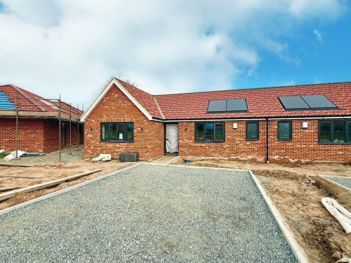 2 Bedroom Bungalow For Sale In Ludham, NR29