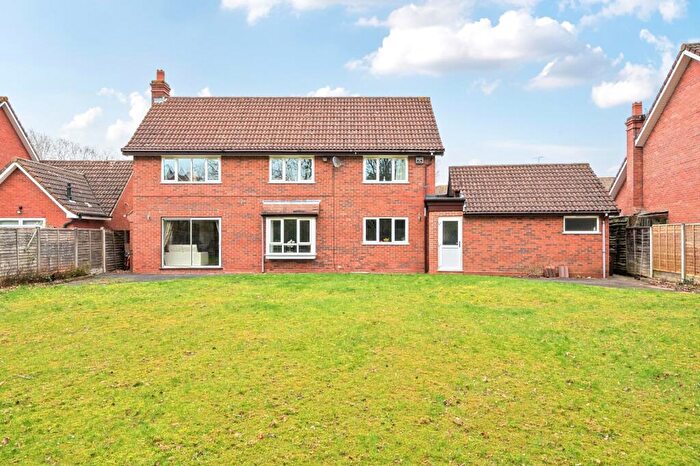 4 Bedroom Detached House For Sale In Grandborough Drive, Solihull, West Midlands, B91