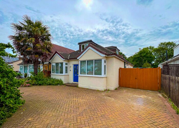 5 Bedroom Detached Bungalow To Rent In Pool Road, West Molesey, KT8