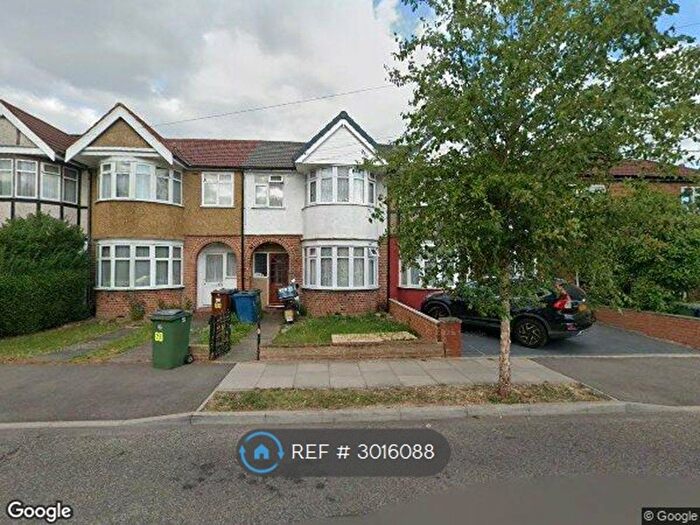 3 Bedroom Terraced House To Rent In Kenmore Avenue, Harrow, HA3