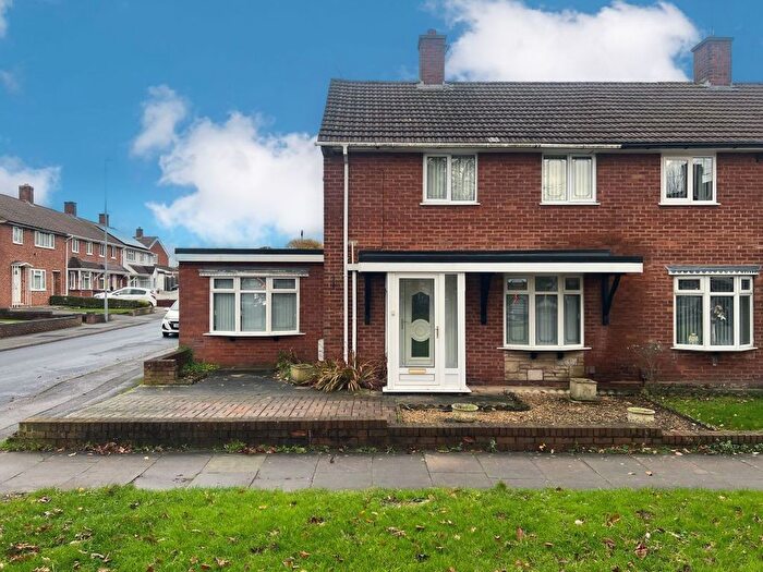 2 Bedroom Semi Detached House For Sale In Littleton Road, Willenhall, WV12