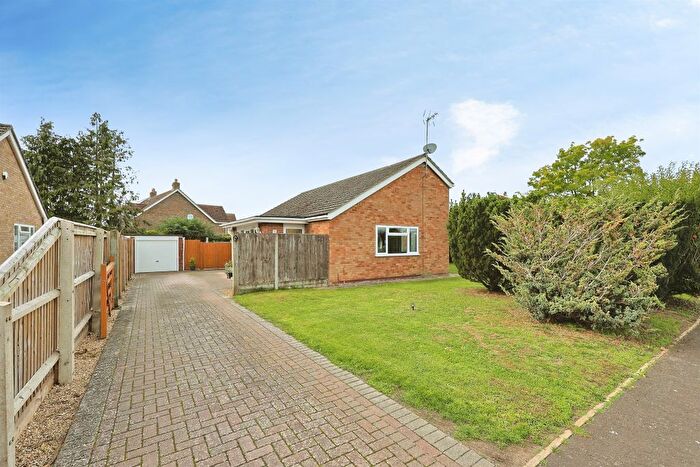 3 Bedroom Detached Bungalow For Sale In Walnut Close, Foulden, IP26
