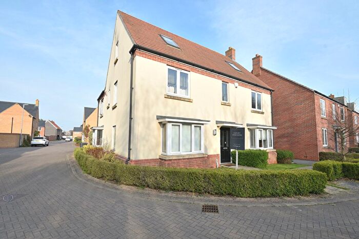 6 Bedroom Detached House For Sale In Dairy Lane, Papworth Everard, Cambridge, CB23