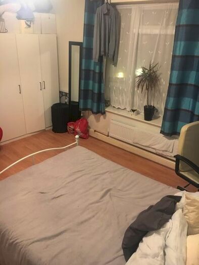 3 Bedroom Flat To Rent In Tant Av, Canning Town, E16