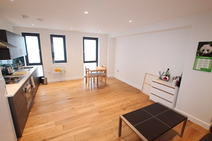 1 Bedroom Apartment To Rent In Woking, Surrey, GU21