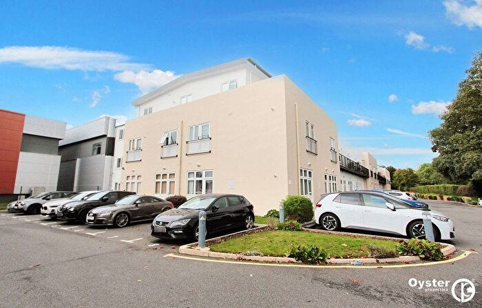 2 Bedroom Flat To Rent In Dwight Road, Watford, WD18