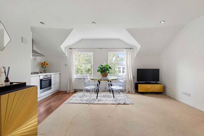 1 Bedroom Flat To Rent In Northwood Road, Highgate, N6