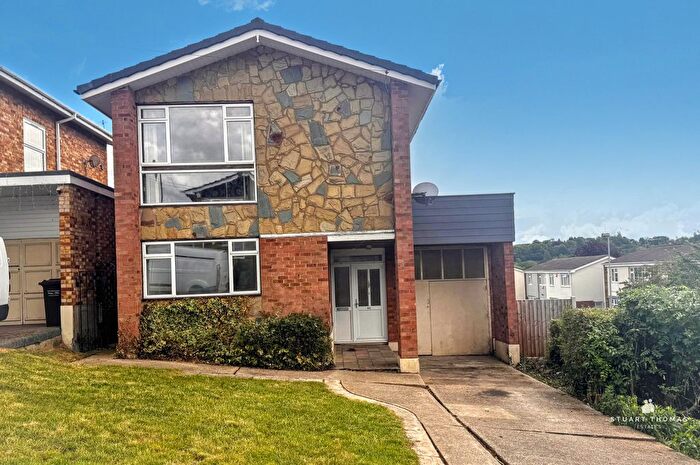 3 Bedroom Detached House For Sale In Hill Road, Benfleet, Essex, SS7
