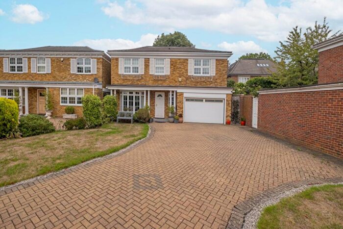 5 Bedroom Detached House To Rent In Kingston Hill Kingston Upon Thames, KT2