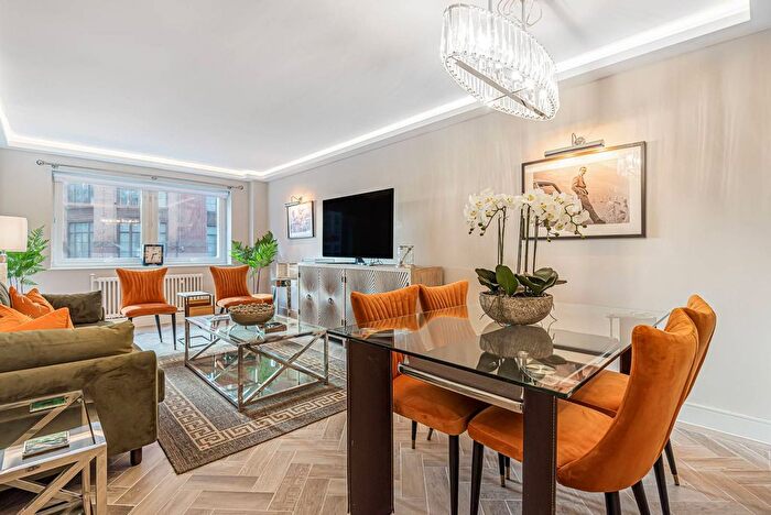 2 Bedroom Flat To Rent In Hans Crescent, Knightsbridge, London, SW1X