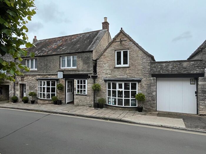4 Bedroom Terraced House For Sale In Corfe Castle, BH20